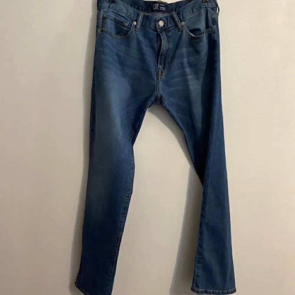 GAP  5 pockets Straight leg jeans, size 31/32